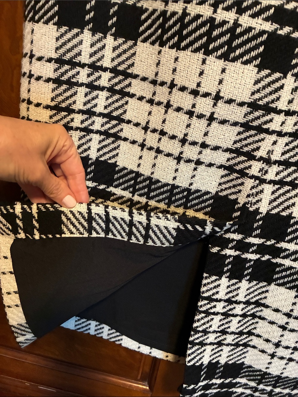 Talbots Black and White Twill Plaid Pencil Skirt Size 16 - Picture 6 of 8